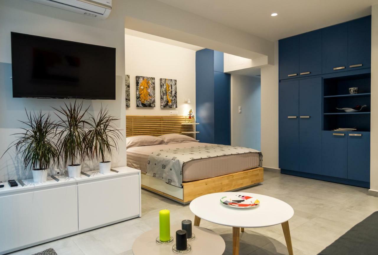Central Cozy Studio With A Secret Garden Афины Экстерьер фото
